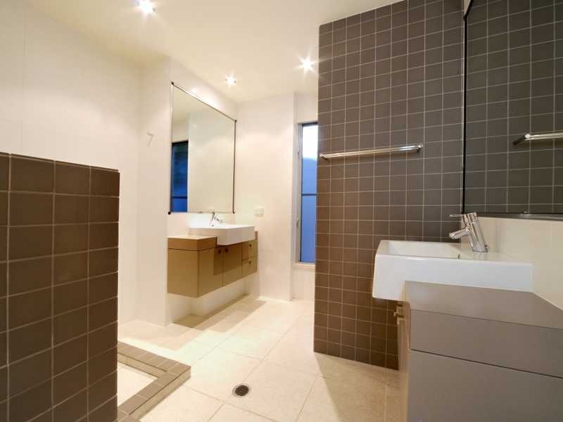 41 Harbour Ave, Shute Harbour QLD 4802