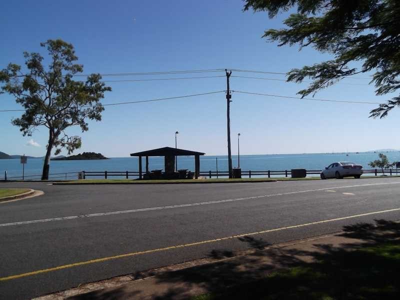 38 Coral Esplanade, Cannonvale QLD 4802