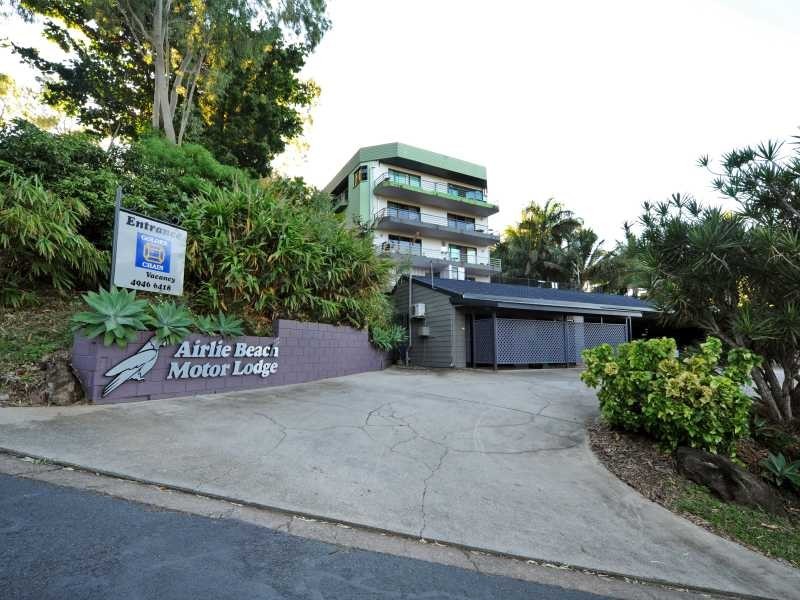 6 Lamond Street, Airlie Beach QLD 4802