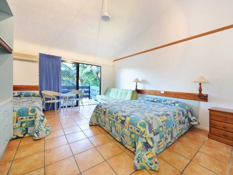 6 Lamond Street, Airlie Beach QLD 4802