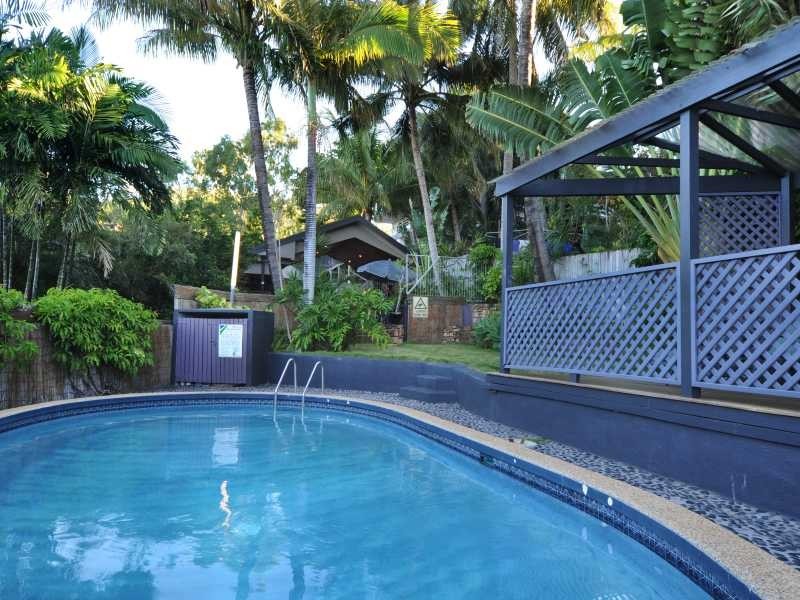 6 Lamond Street, Airlie Beach QLD 4802