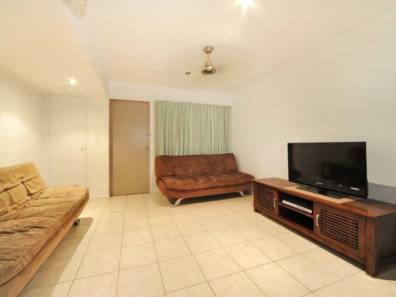 6 Lamond Street, Airlie Beach QLD 4802