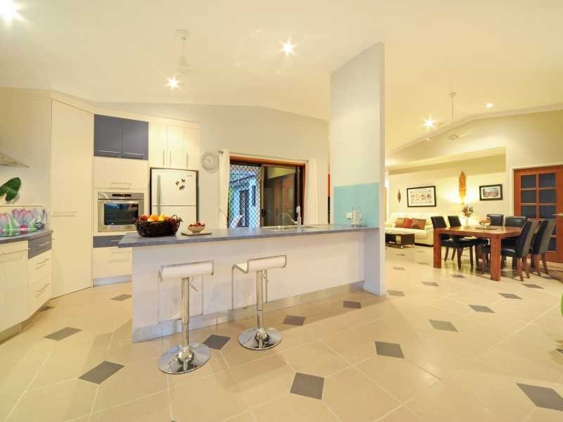 16 Links Drive, Cannonvale QLD 4802