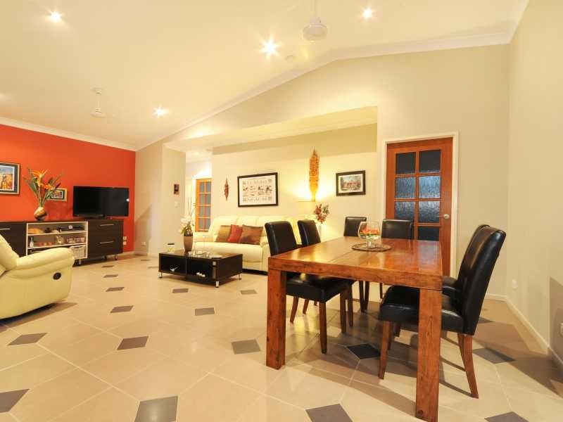 16 Links Drive, Cannonvale QLD 4802