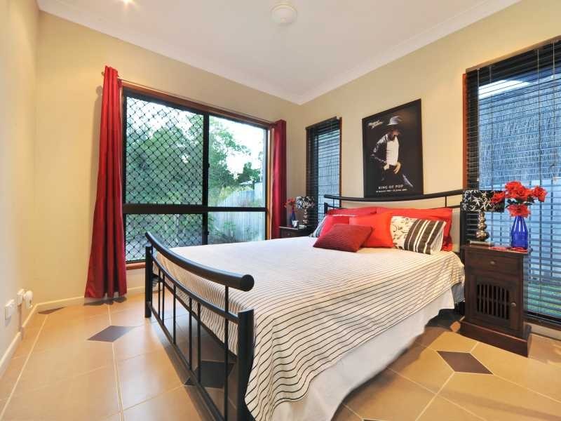 16 Links Drive, Cannonvale QLD 4802