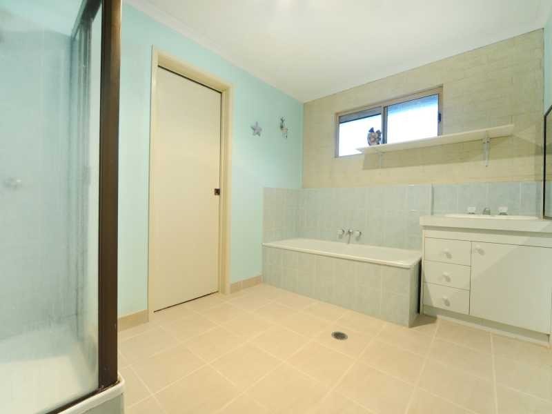 31 South Molle Boulevard, Cannonvale QLD 4802