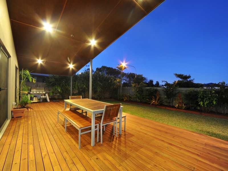 8 Damson Street, Proserpine QLD 4800