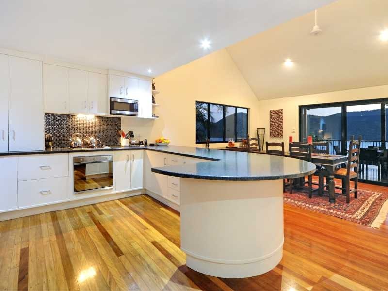 46 Harbour Avenue, Shute Harbour QLD 4802