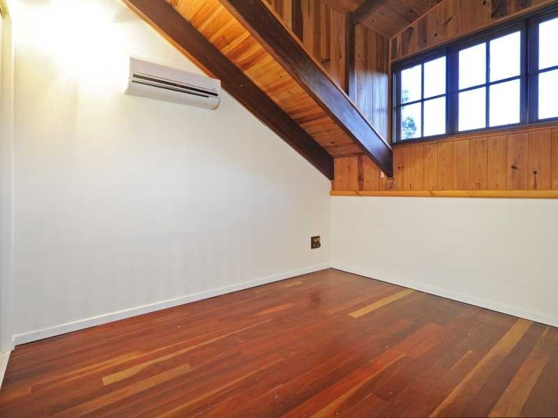 6 Harbour Avenue, Shute Harbour QLD 4802