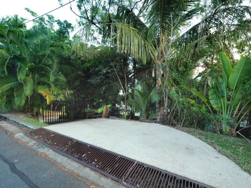 6 Harbour Avenue, Shute Harbour QLD 4802