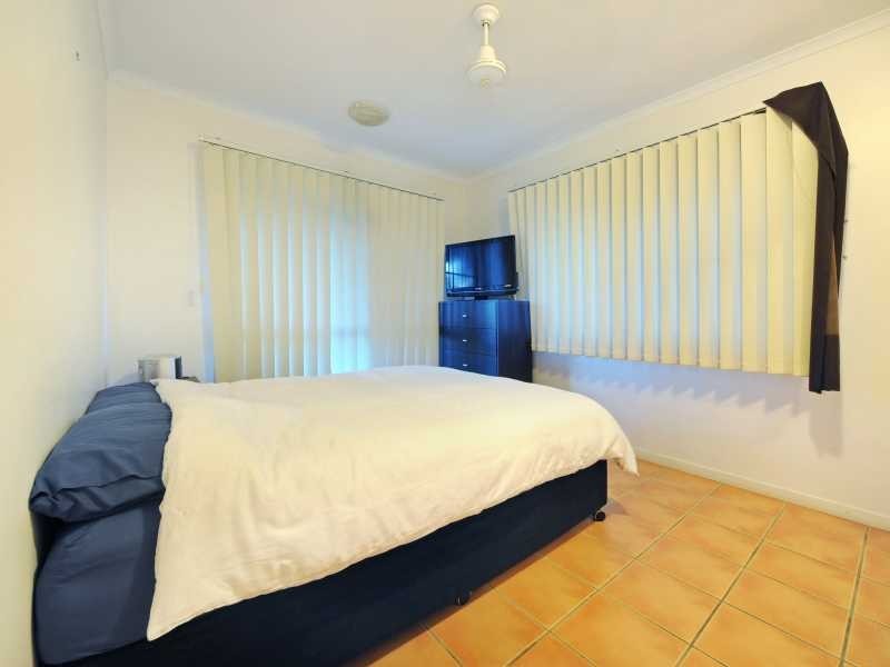 Unit 17/24 Beach Rd, Cannonvale QLD 4802