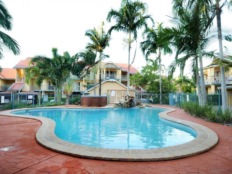 Unit 17/24 Beach Rd, Cannonvale QLD 4802
