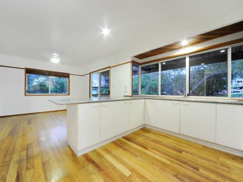 12 Sandpiper Crescent, Jubilee Pocket QLD 4802