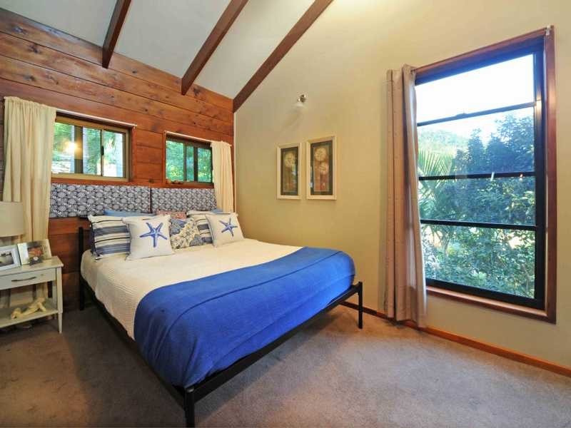 12 Warruga Street, Cannonvale QLD 4802