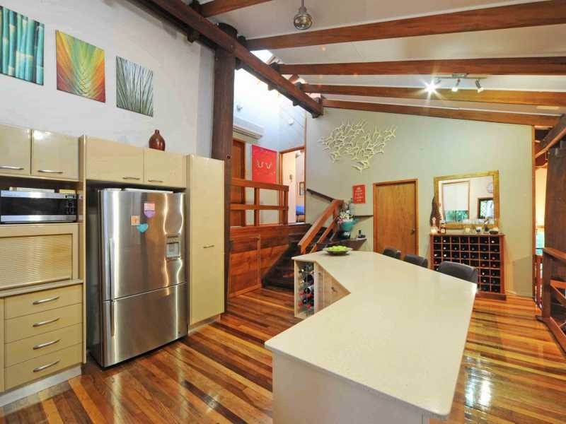 12 Warruga Street, Cannonvale QLD 4802