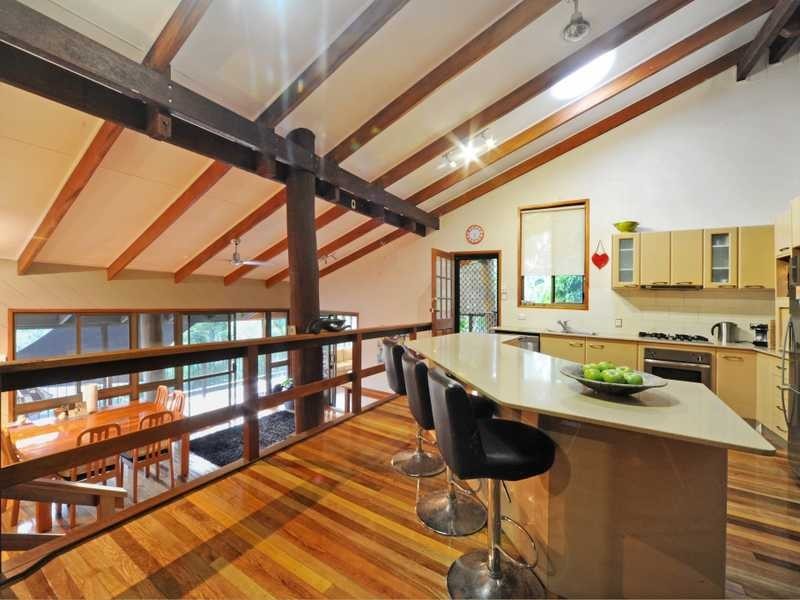 12 Warruga Street, Cannonvale QLD 4802