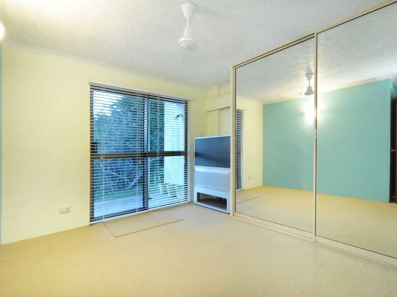 4 Harbour Ave, Shute Harbour QLD 4802