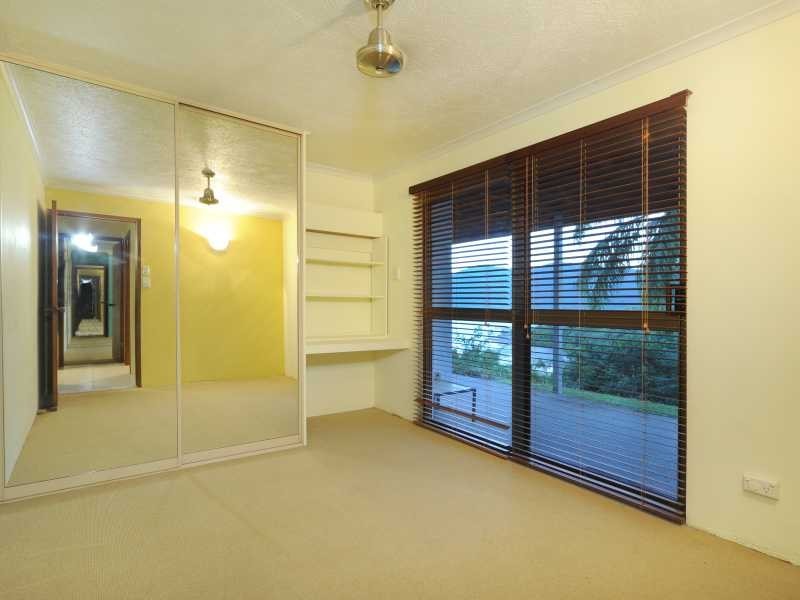 4 Harbour Ave, Shute Harbour QLD 4802