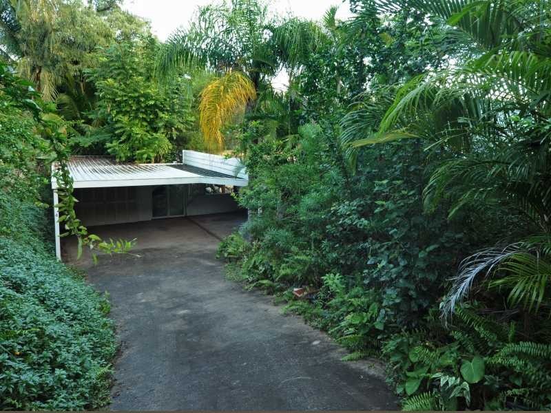 4 Harbour Ave, Shute Harbour QLD 4802