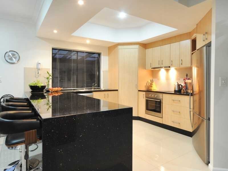 52 Valley Drive, Cannonvale QLD 4802