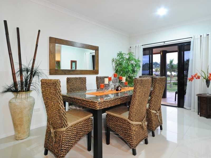 52 Valley Drive, Cannonvale QLD 4802