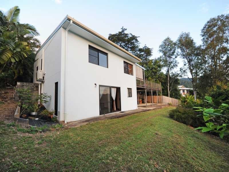 4 Panoramic Court, Cannonvale QLD 4802