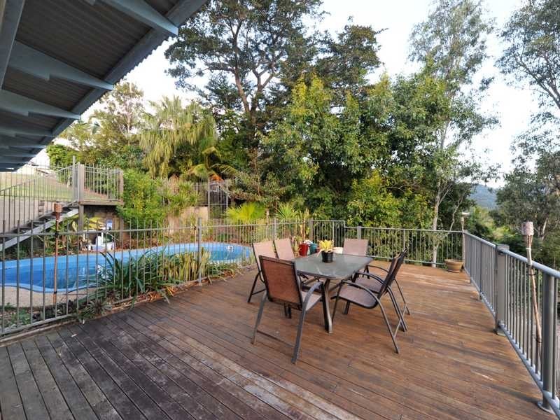 4 Panoramic Court, Cannonvale QLD 4802