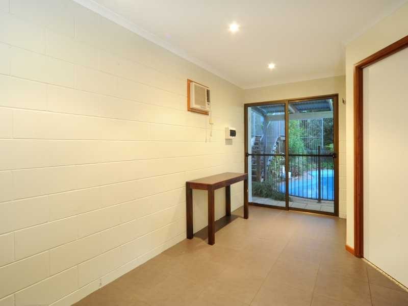 4 Panoramic Court, Cannonvale QLD 4802