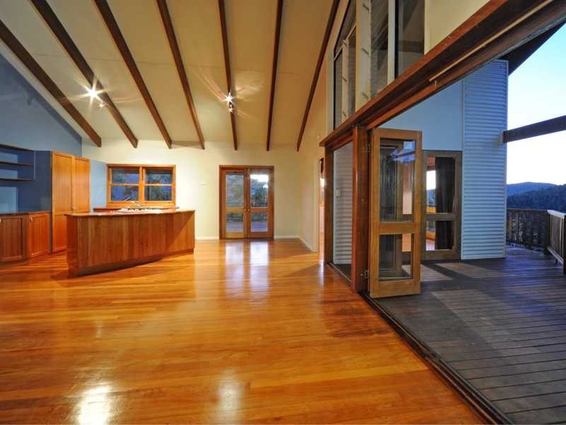 75 Parkland Drive, Cannonvale QLD 4802