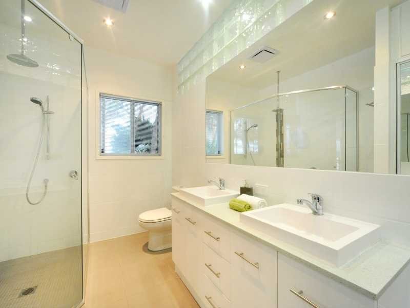 29 Warrain Street, Shute Harbour QLD 4802