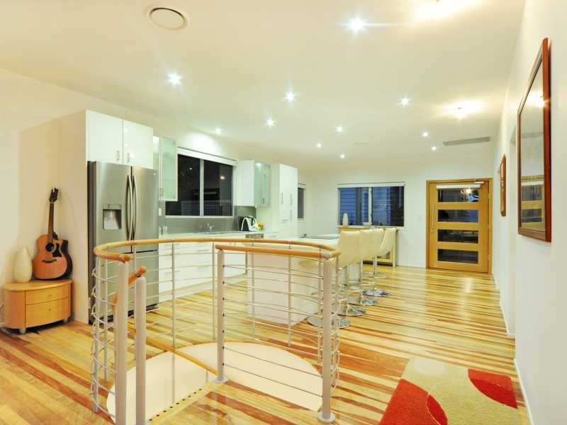 29 Warrain Street, Shute Harbour QLD 4802