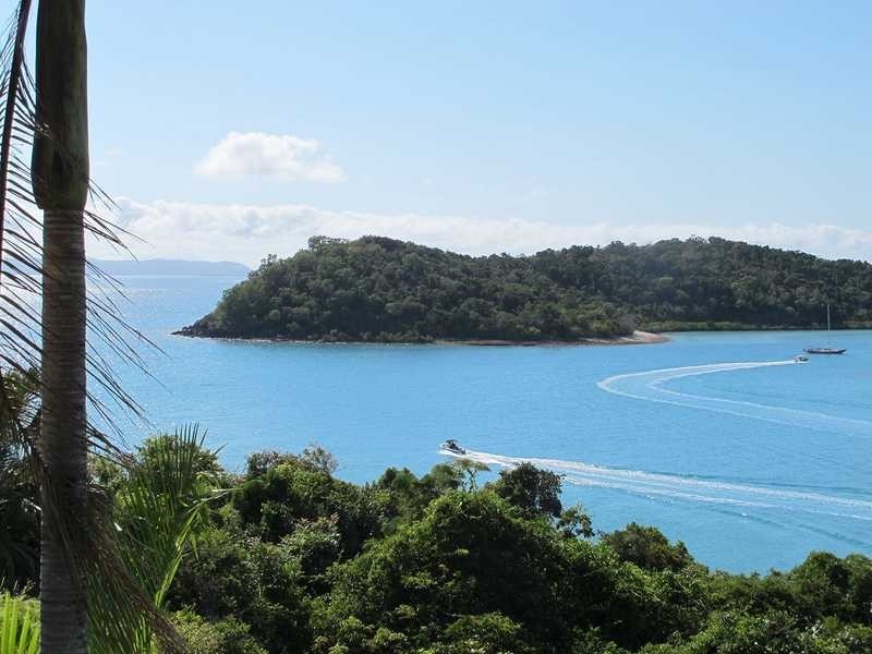 29 Warrain Street, Shute Harbour QLD 4802