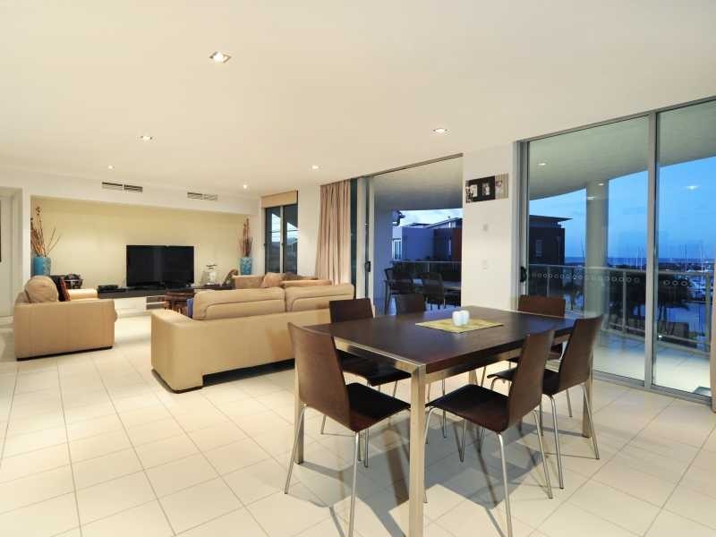 Unit 25/159 Shingley Drive, Cannonvale QLD 4802