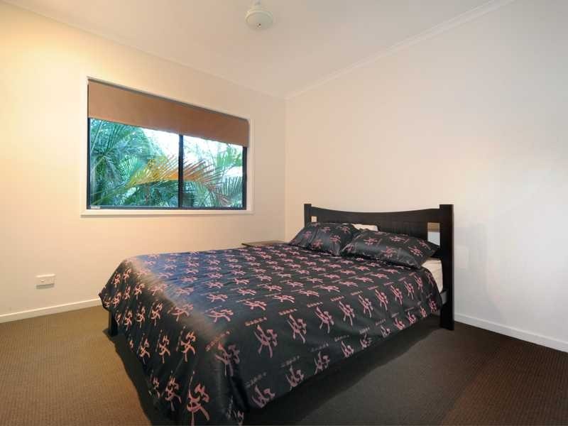 Unit 2/6 Border Drive, Cannonvale QLD 4802