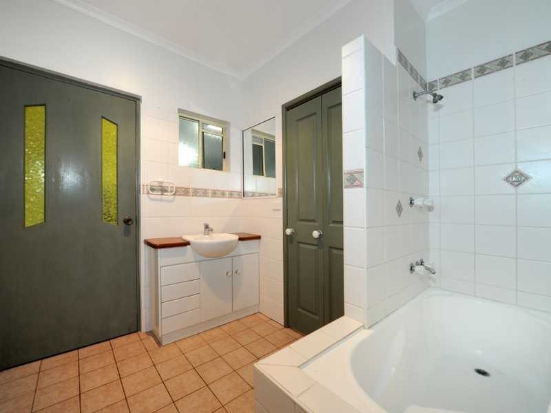 44 Country Road, Cannonvale QLD 4802