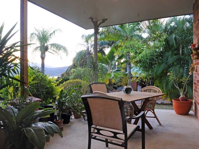 7 Woomerah Avenue, Cannonvale QLD 4802