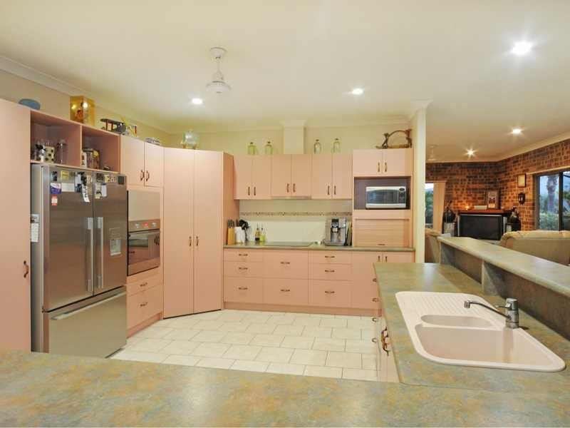 7 Woomerah Avenue, Cannonvale QLD 4802