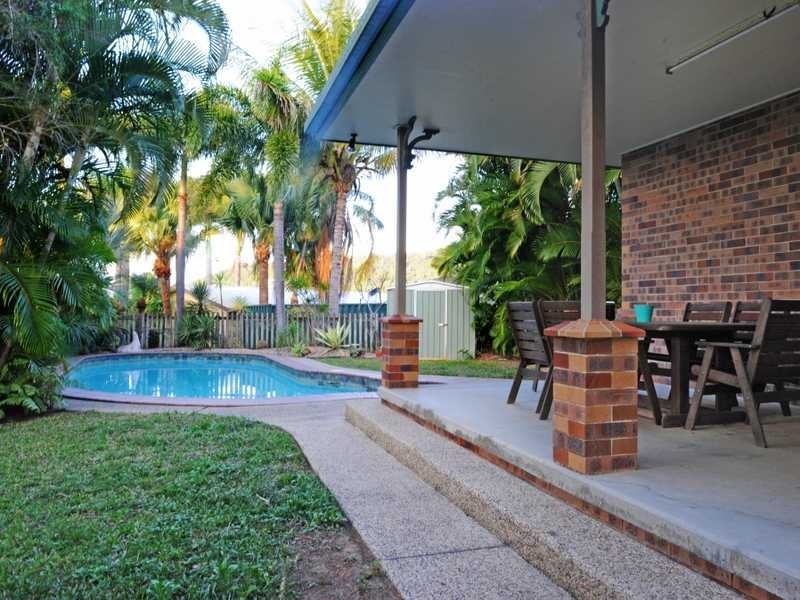 7 Woomerah Avenue, Cannonvale QLD 4802