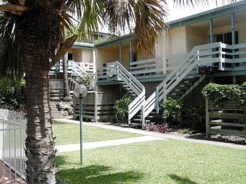 9/6 St Martins Lane, Cannonvale QLD 4802