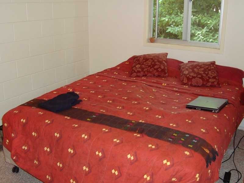 9/6 St Martins Lane, Cannonvale QLD 4802