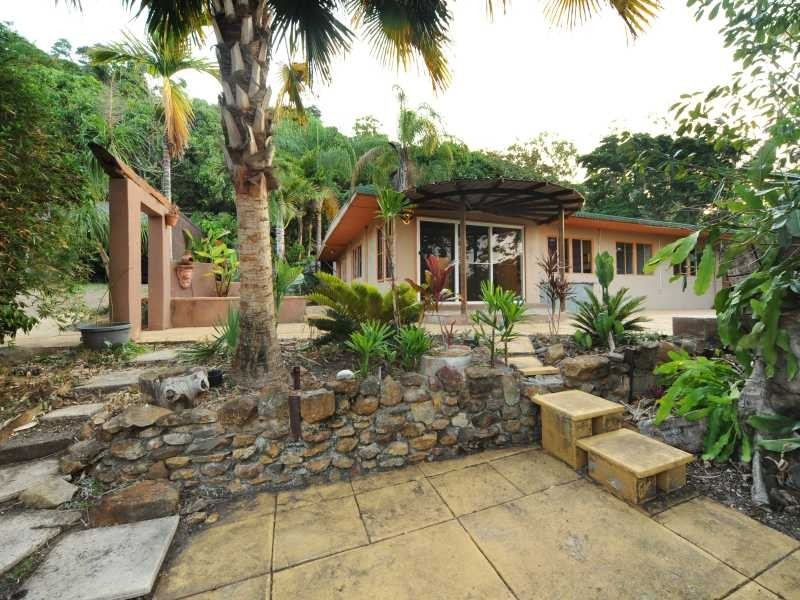 189 Camm Rd, Mount Julian QLD 4800