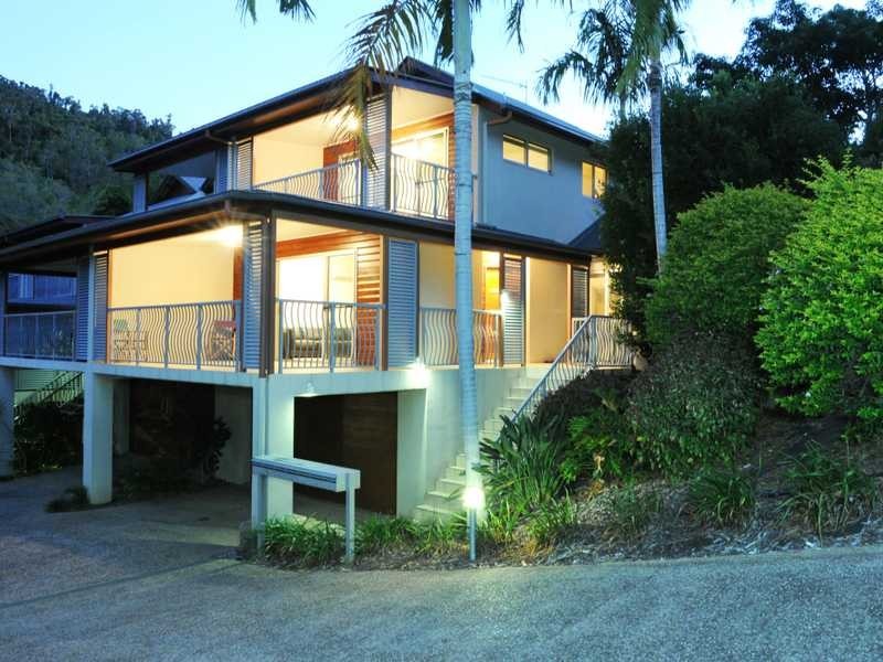 Unit 1/36 Waterson Way, Airlie Beach QLD 4802
