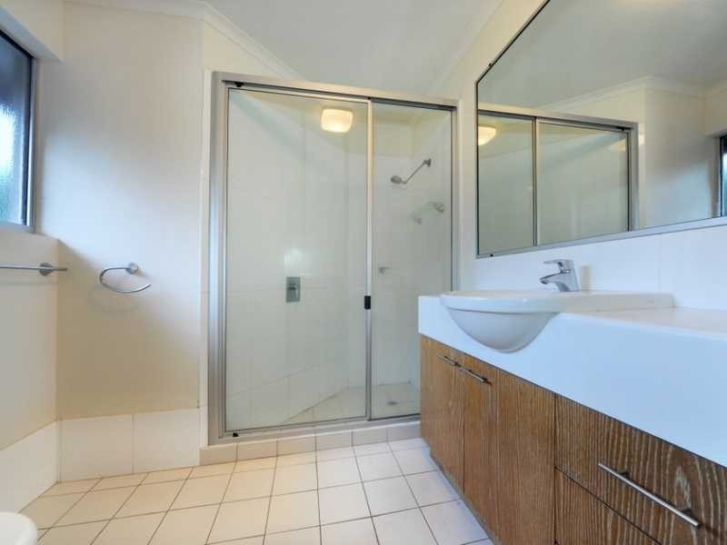 Unit 1/36 Waterson Way, Airlie Beach QLD 4802