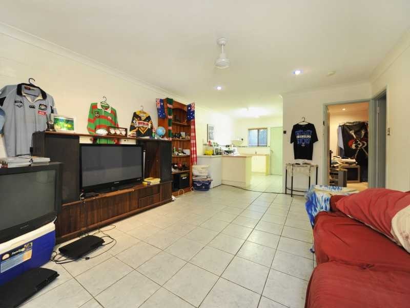 Unit 33/28 Island Drive, Cannonvale QLD 4802