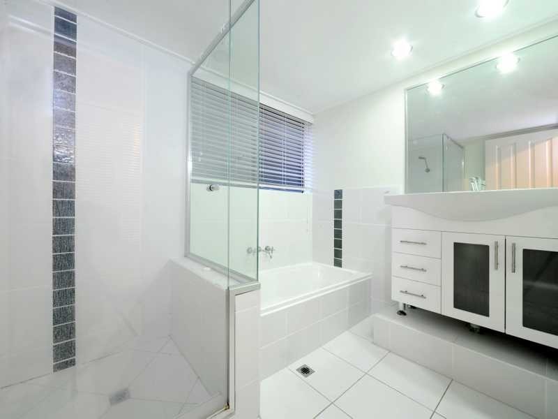 Unit 114/2 Eshelby Drive, Cannonvale QLD 4802