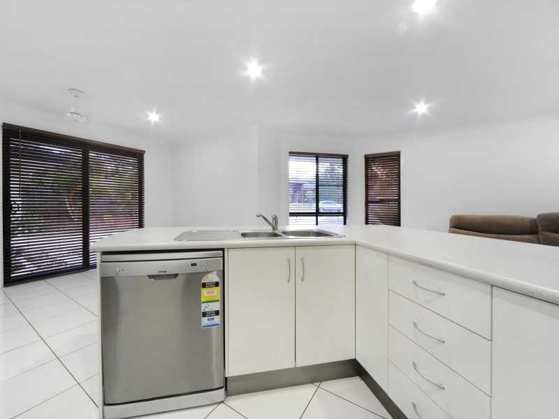 7b Wills Court, Cannonvale QLD 4802