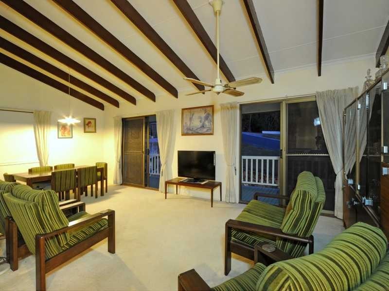 23 Island Drive, Cannonvale QLD 4802