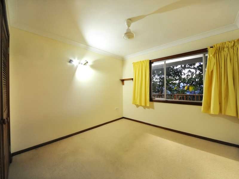 19 Warruga, Cannonvale QLD 4802