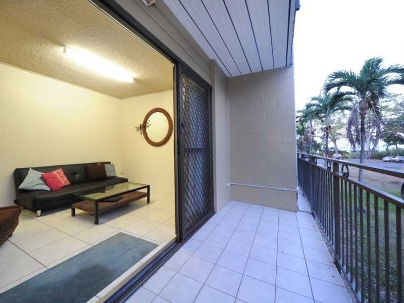 Unit 9/48 Coral Esplanade, Cannonvale QLD 4802