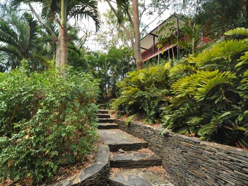 5 Macona Crescent, Cannonvale QLD 4802